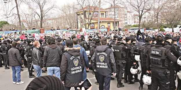 Kayyım mesaide FETÖ çıldırdı
