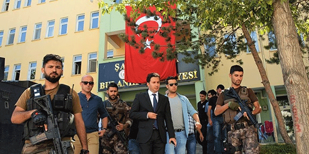 Kayyımla gelen belediye başkanından ilk talimat