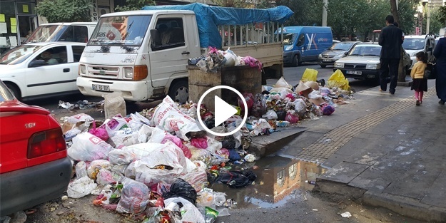 Kayyım atanan belediyeden çöp seferberliği