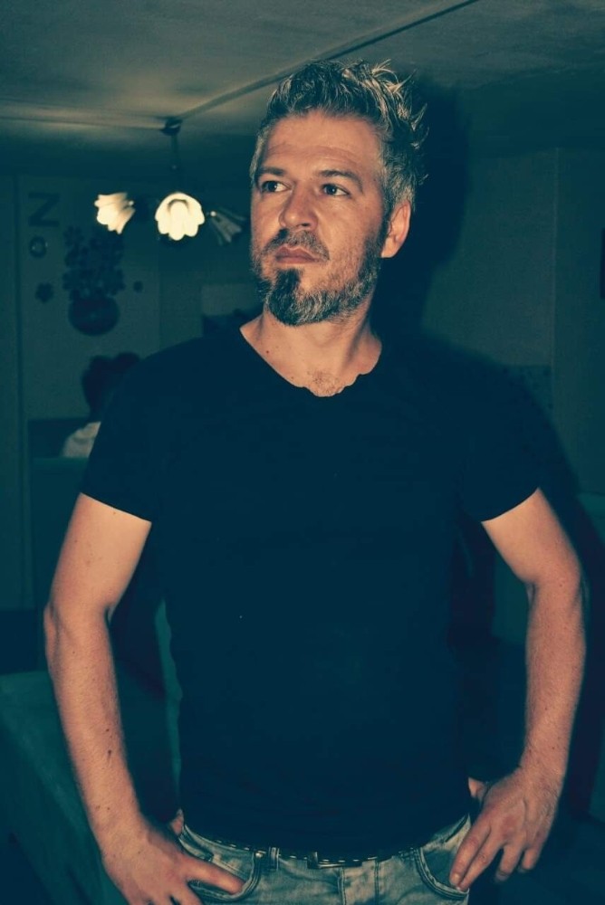 Kaza geçirip eşinin zorla hastaneye götürdüğü adam, hayatını kaybetti 