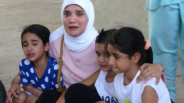 Kaza yapan Kuveytli aile, birbirine sarılıp ağladı