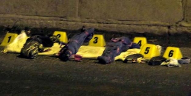 Kaza yapan otomobilden çıktı