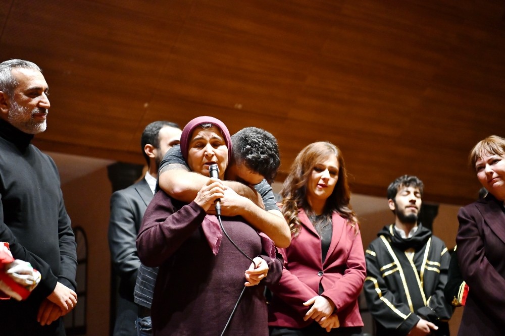 Kaza yapan üniversiteli gence SAÜ’de moral gecesi düzenlendi 