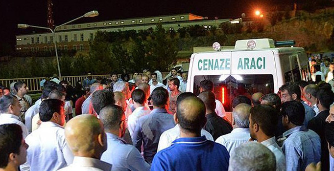 Kazada ölen 10 kişinin cenazesi memleketleri Şanlıurfa'da