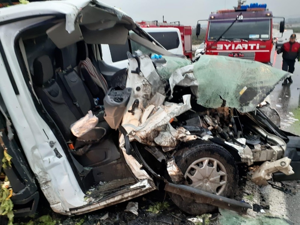 Kazada yaralanan yabancı uyruklu kadın hayatını kaybetti 