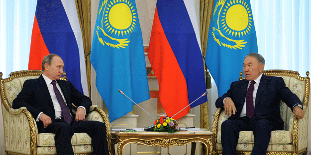 Kazakistan geleneği bozdu... Rus heyeti neye uğradığını şaşırdı