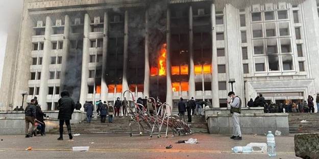 Kazakistan karıştı! Türkiye ve Rusya'dan açıklama geldi