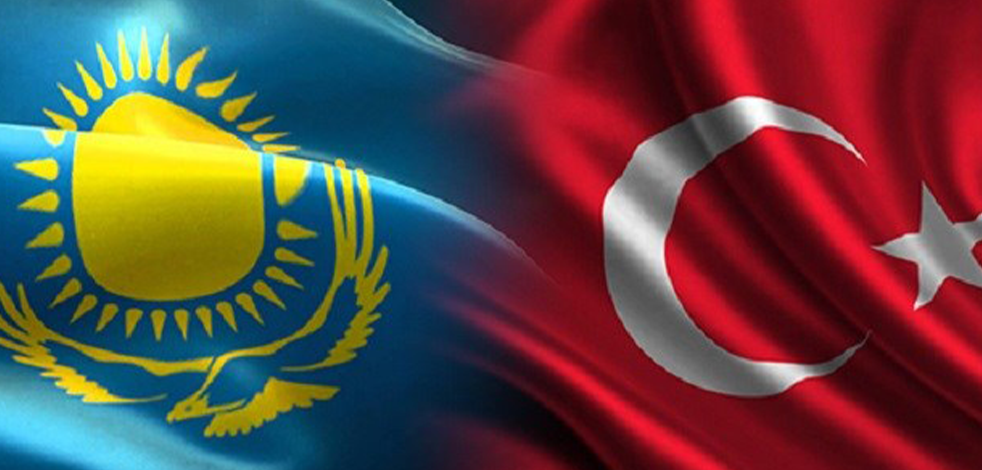 Kazakistan ve Türkiye, savunma alanında yeni işbirliği imkanlarını görüştü
