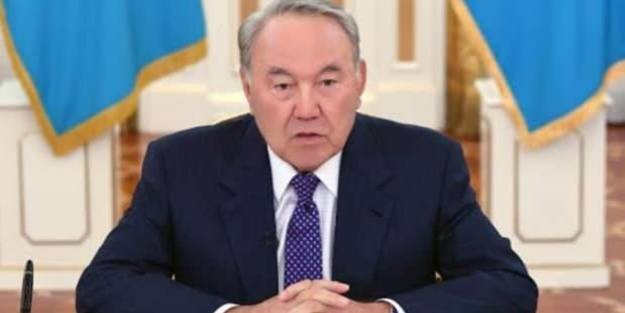 Kazakistan'da flaş gelişme! Nazarbayev kararı