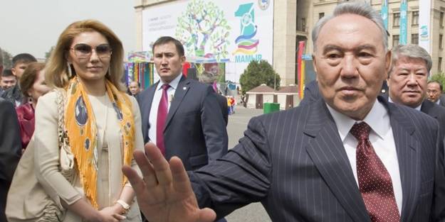 Kazakistan'da şoke eden gelişme: Ülkeden kaçırdığı servet dudak uçuklattı!