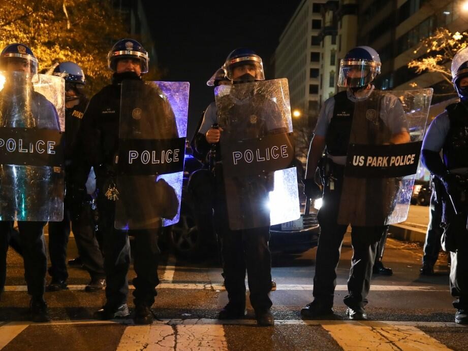 Kazan kaynadı! Amerika ikiye bölündü