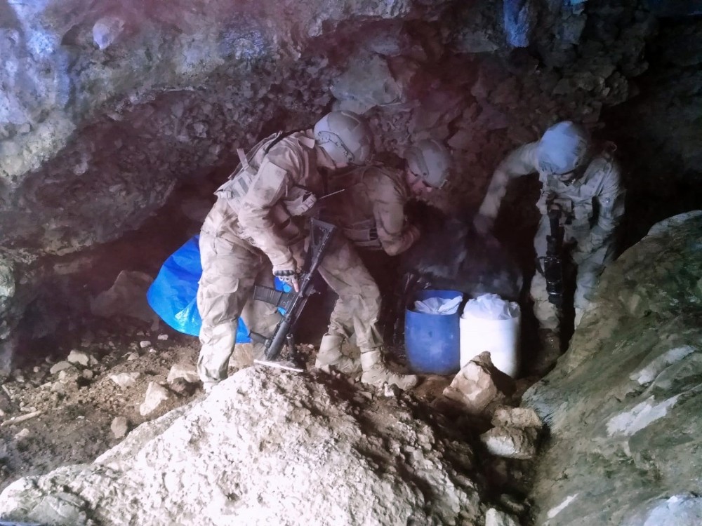 Kazan vadisinde silah ve mühimmat ele geçirildi 