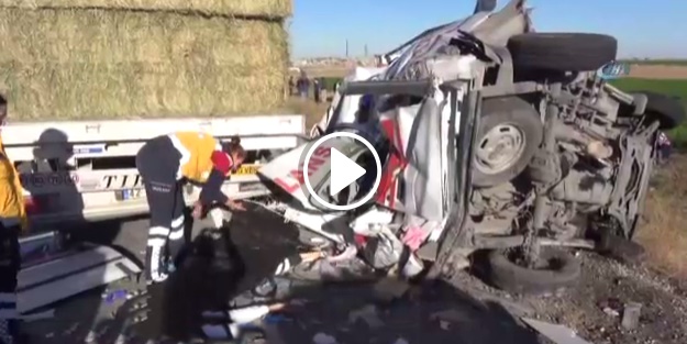 Kazaya giden ambulansa otobüs çarptı