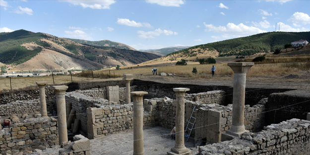 Kazdıkça tarih fışkıracak! Roma İmparatorluğu’nun doğu sınırında günümüze kadar ulaşabilmiş tek kalesi...