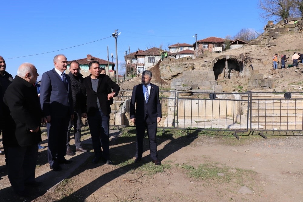 Kazı alanında inceleme yapıldı 