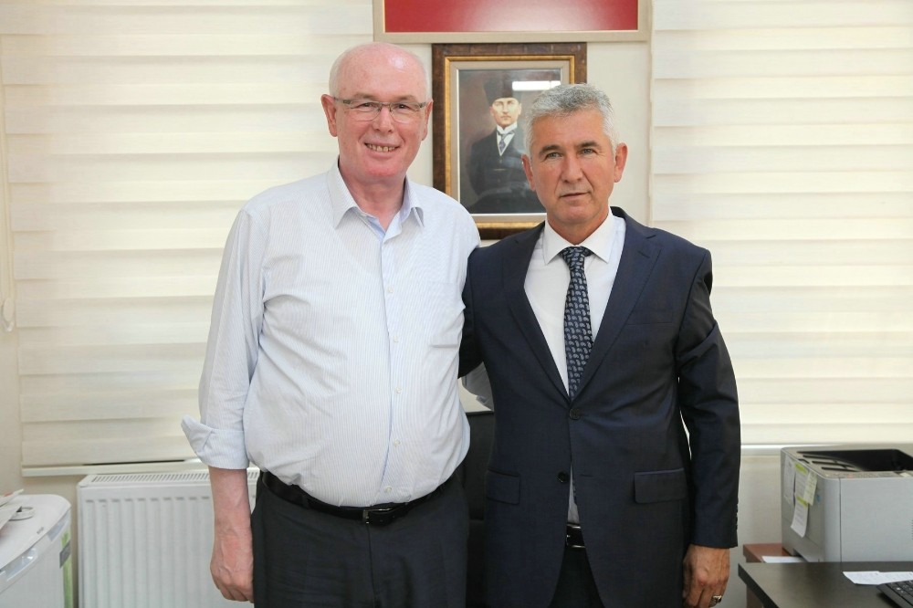 Kazım Kurt’tan muhtarlara tebrik ziyareti 