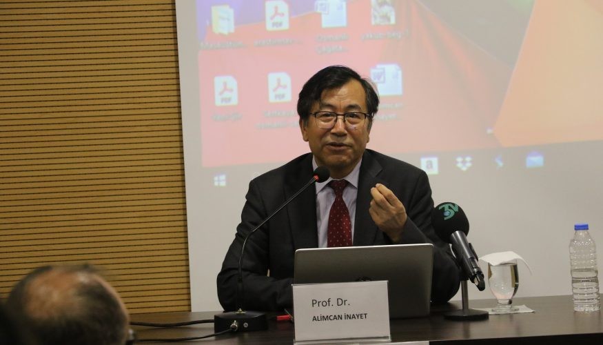 KBÜ’de ‘Doğu Türkistan Akademisi’ sona erdi 