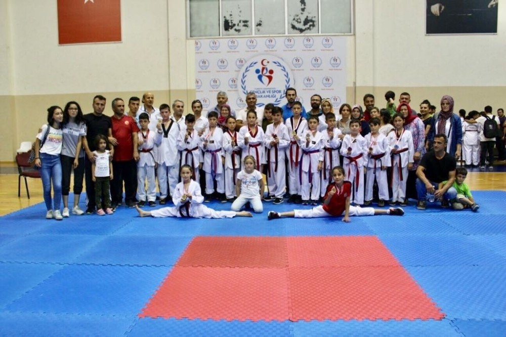 Kdz. Ereğli’de 6 Taekwondo’cu milli takım seçmelerine katılacak 