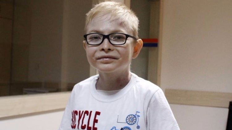 Kelebek hastası gencin eğitim azmi