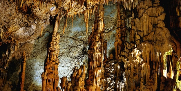 Keloğlan Mağarası'nda görsel şölen