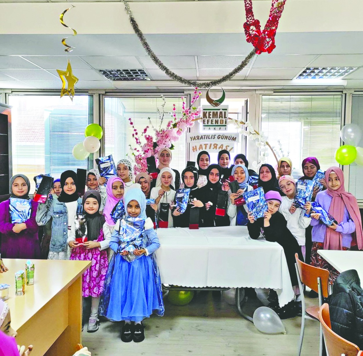 Kemal Efendi Vakfı çocukları sevindirdi