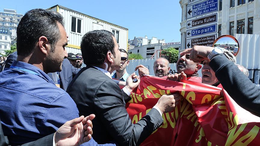 Kemal Kılıçdaroğlu ile görüşmek isteyen işçilere korumalardan müdahale