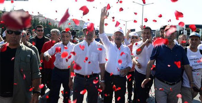 Kemal Kılıçdaroğlu İstanbul'a giriş yaptı