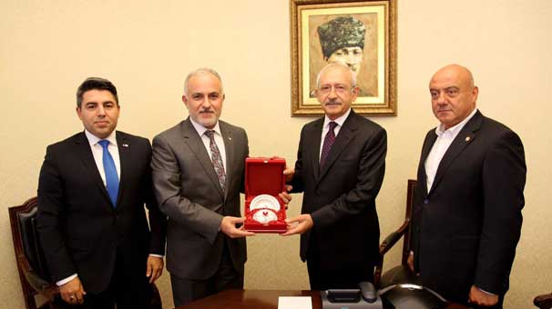 Kemal Kılıçdaroğlu, kurban vekaletini Türk Kızılayına verdi