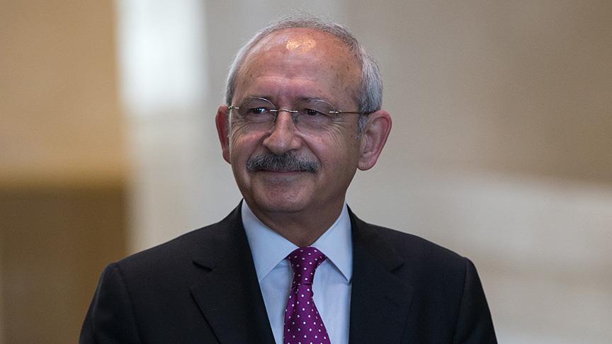 Kemal Kılıçdaroğlu'dan şehit ailesine ziyaret