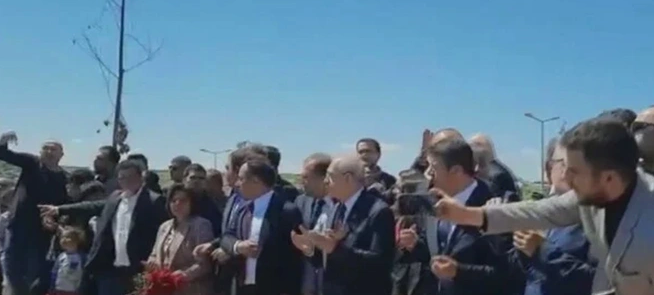 Kemal Kılıçdaroğlu'na şok tepki! Mezarlıkta öyle bir şey dedi ki...