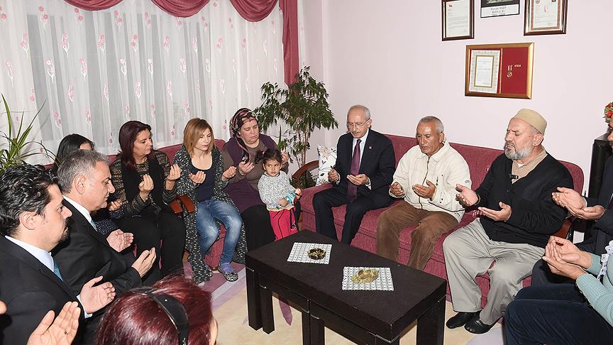 Kemal Kılıçdaroğlu'ndan şehit ailelerine taziye ziyareti
