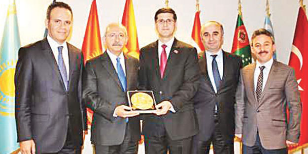 Kemal’in her ziyareti ayrı bir skandal