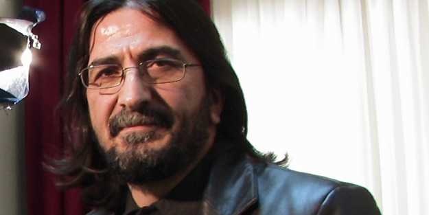 Kemalist Nihat Genç'ten Uğur Dündar'a ironik gönderme