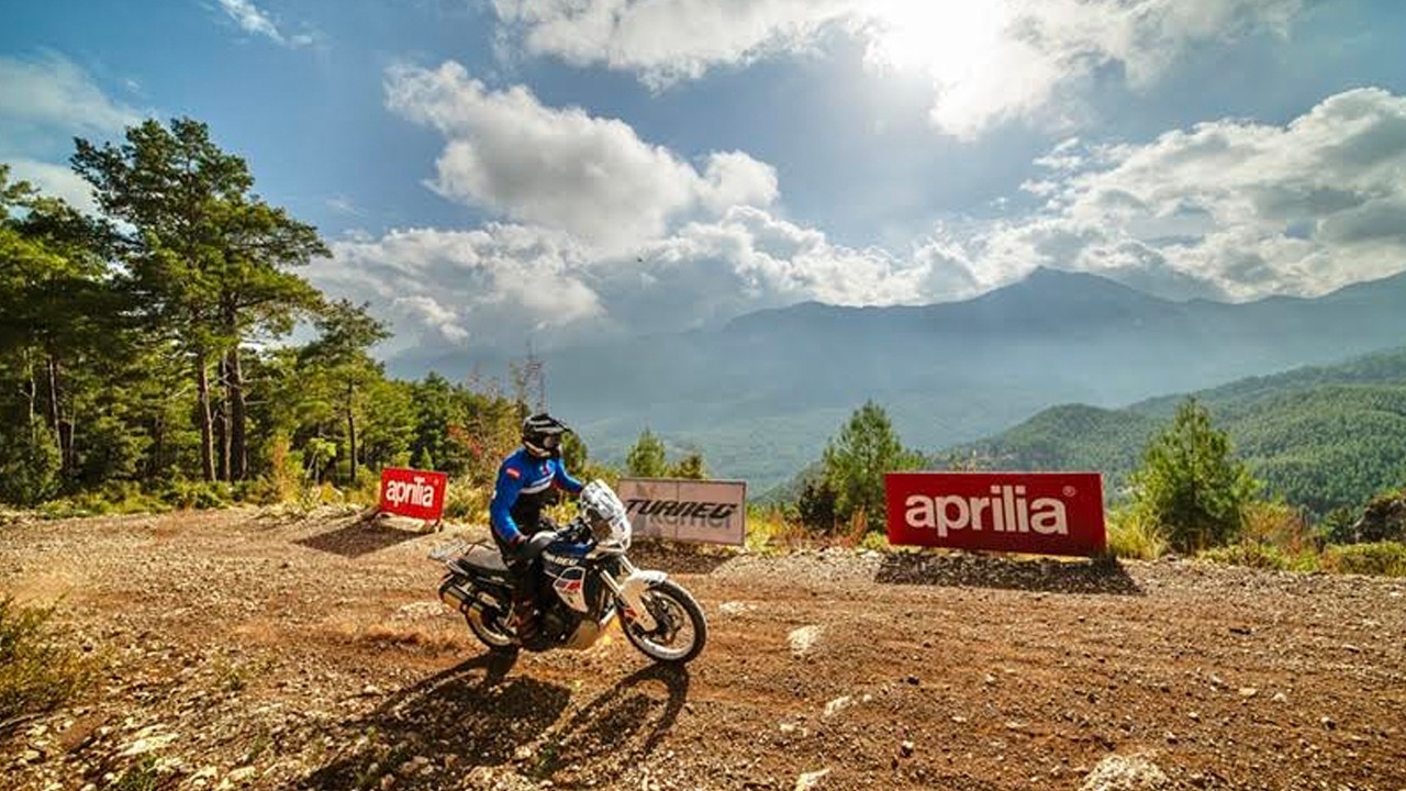 Kemer’de adventure motosiklet yarışları başlıyor