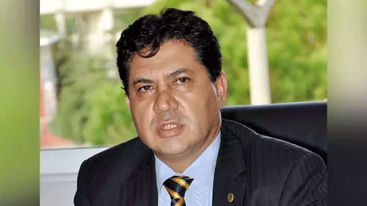 Kemer'de Sular Isınıyor! Eski Başkanın Gözaltında Ne Var, Kimleri Telaşlandırdı!