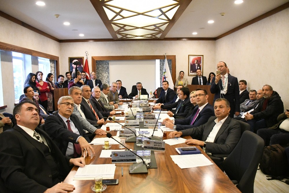 Kemer’de yeni yılın ilk meclisi yapıldı 
