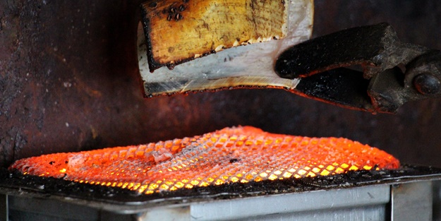 Kemik taraklarıyla Çin’e meydan okuyor!