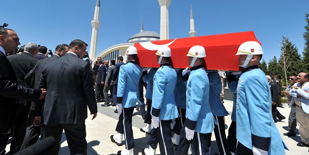 Götürdüler, gömdüler