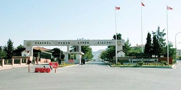 Kenan Evren Kışlası'nda şüpheli yangın!