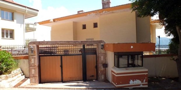 Kenan Evren'in evine saldırı!