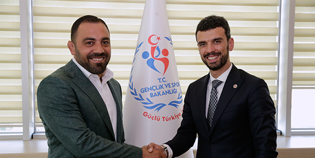 Kenan Sofuoğlu'ndan sürpriz ziyaret