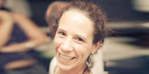 Kendi idrarını içerek kanseri yenmeye çalışıyor