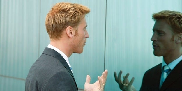 Kendi kendine konuşmak bir hastalık mıdır?