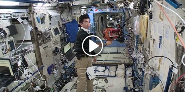 Kendi kendine uçabilen uzay drone'u üretildi!