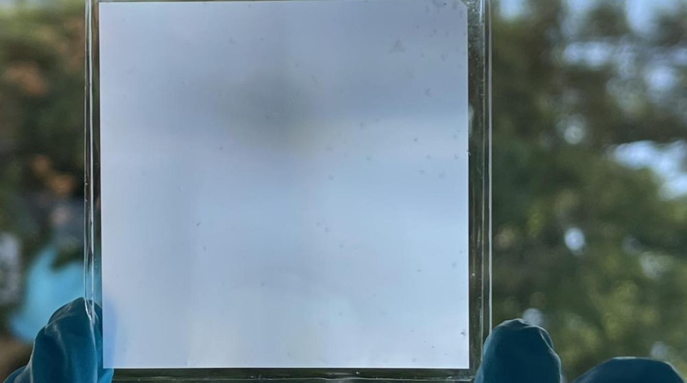 Kendi kendini temizleyen malzeme üretildi! Cam silme tarihe karışıyor