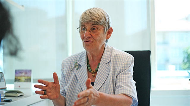 Kendi meslektaşı Karatay'ı yalanladı