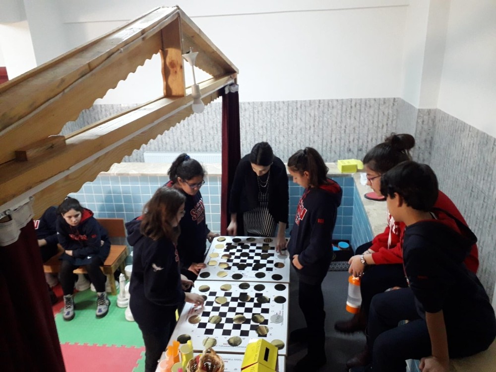 Kendi oyunları kendileri tasarladılar 