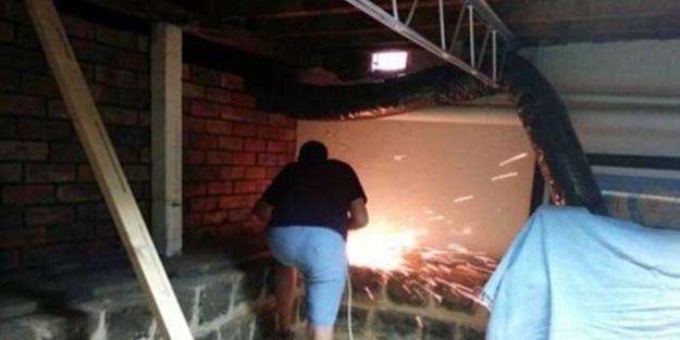 Kendi sinema salonunu kendi yaptı