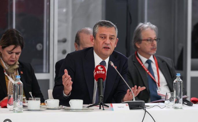 Kendi sözüyle mat oldu! 5 dakika istifası gelecek mi?