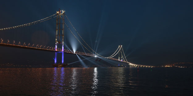 Kendi yazarı Hürriyet'e fena çaktı